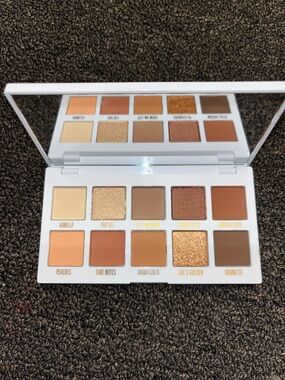 The bronze palette